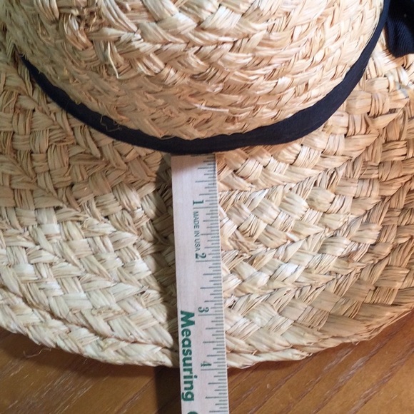 Old Navy straw hat with black bow - Picture 6 of 6
